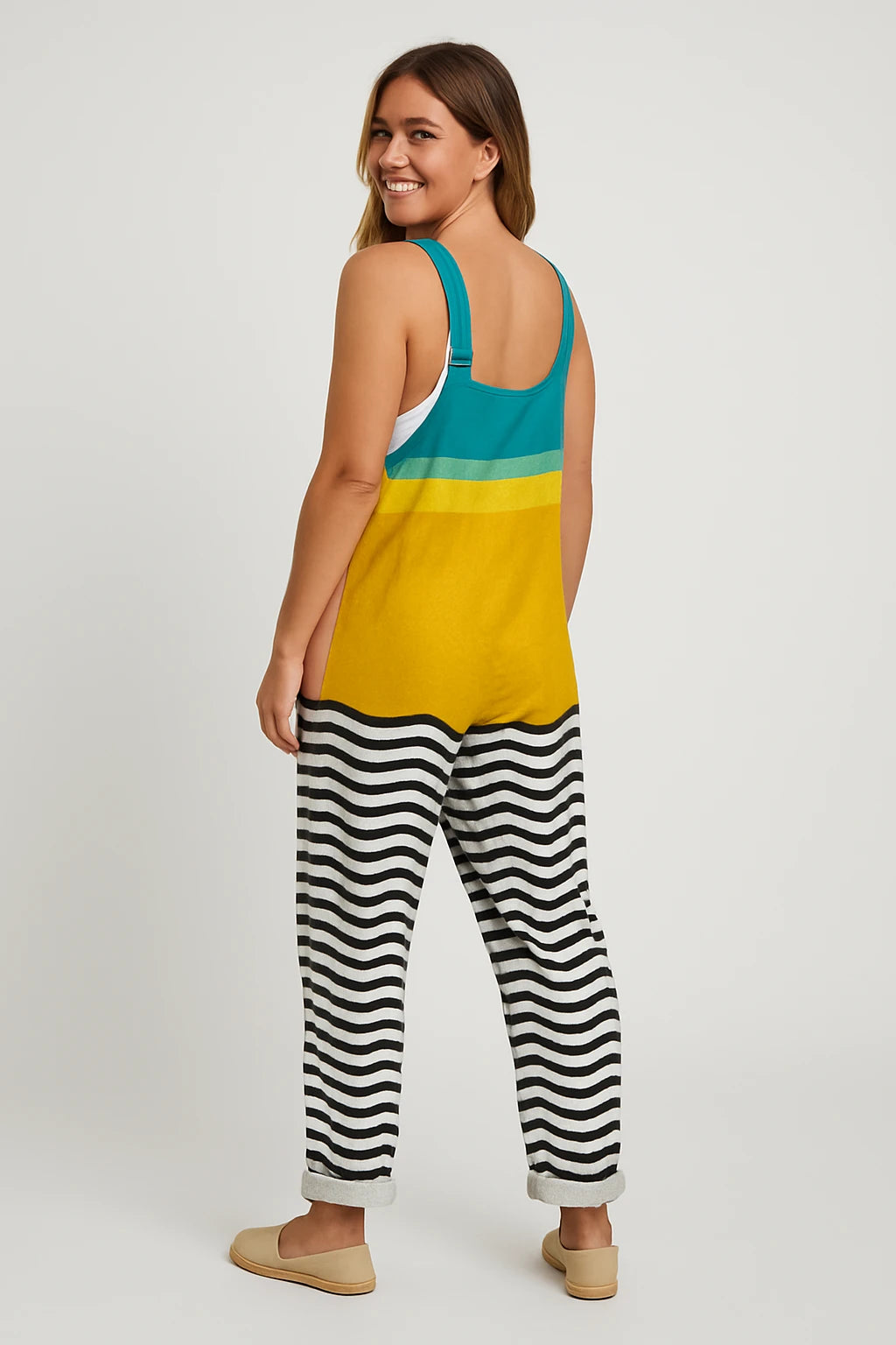 Womens Summer Overalls with Relaxed Fit and Adjustable Straps for Effortless Style - Image 3